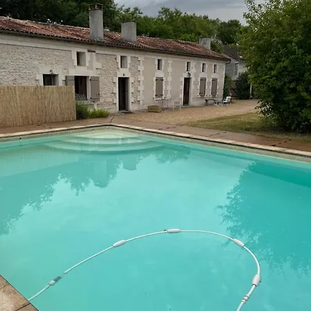 度假居 Maison Perigord Piscine Et *